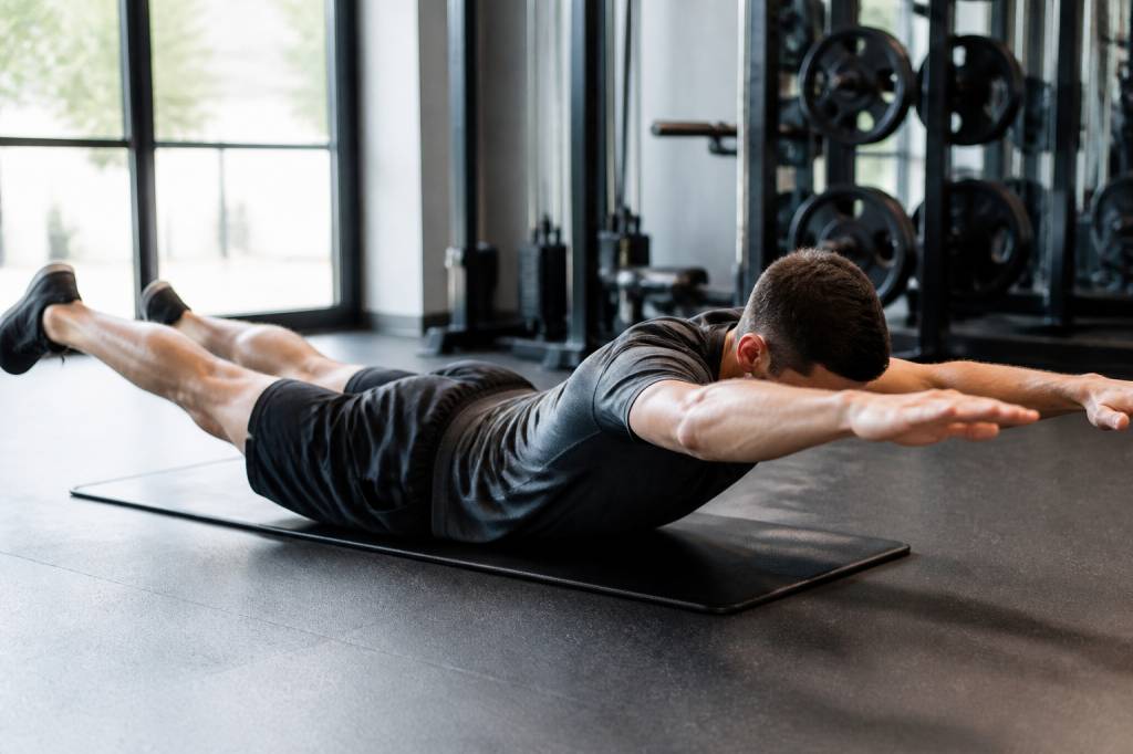 Exercice dos : les meilleurs mouvements pour renforcer et protéger votre dos en course à pied